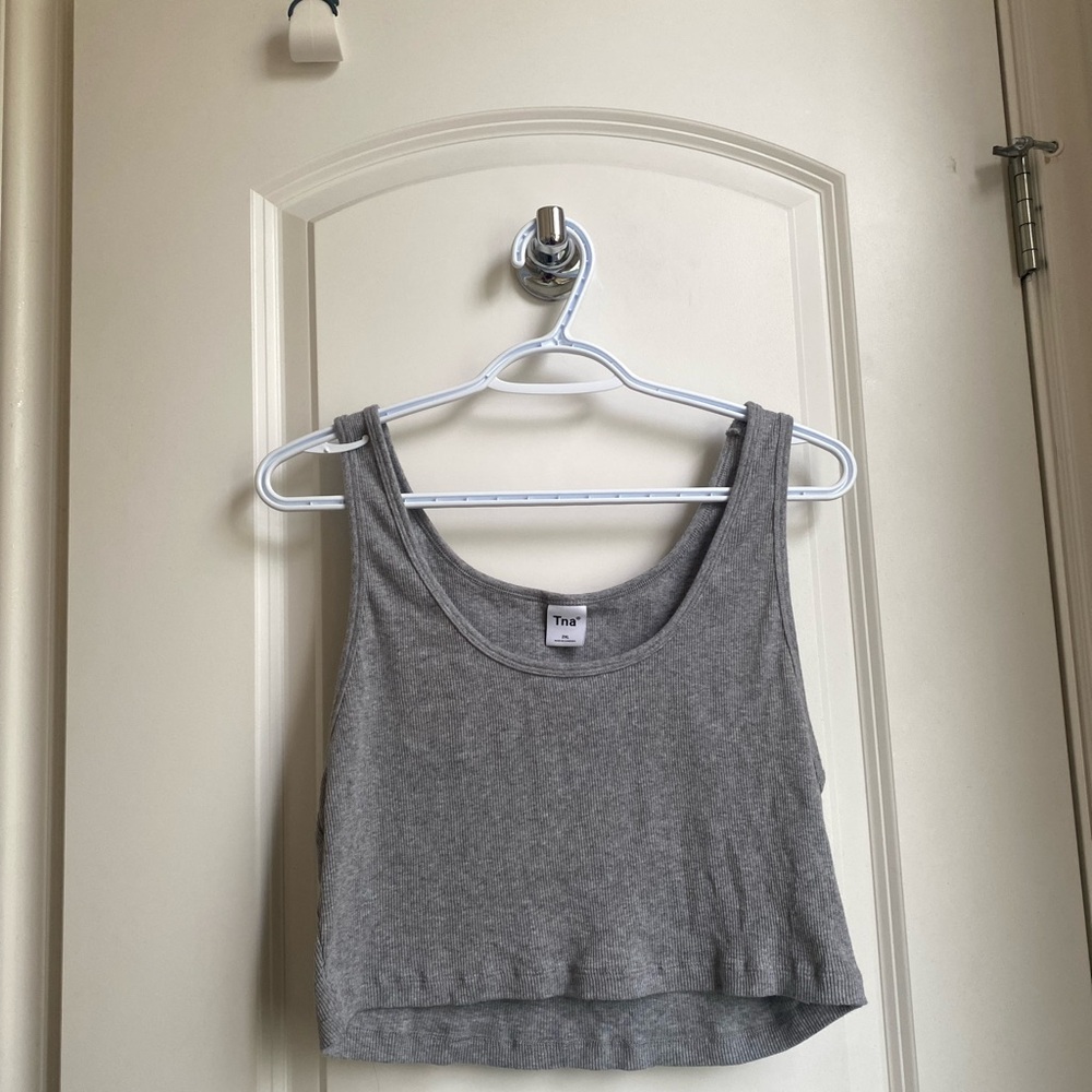 2 / $25 !!! TNA Gray cropped scoop neck tank size 2XL